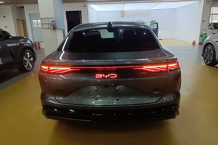 Used BYD Han L 2025 EV 701KM LiDAR Deluxe Edition Rear
