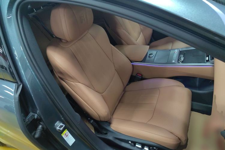Used BYD Han L 2025 DM-p Four-Wheel-Drive LiDAR Flagship Model Right Front Seat