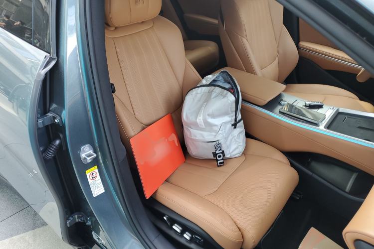 Used BYD Han L 2025 DM-p Four-Wheel-Drive LiDAR Flagship Model Right Front Seat