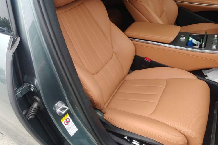 Used BYD Han L 2025 DM-p Four-Wheel-Drive LiDAR Flagship Model Right Front Seat