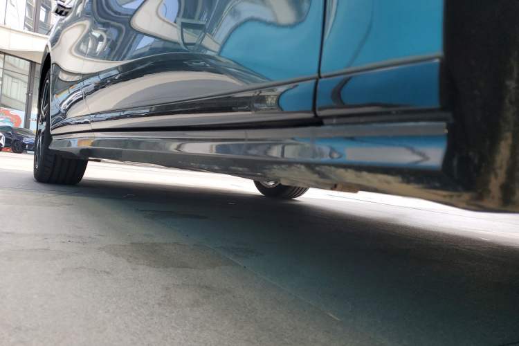 Used BYD Han L 2025 DM-p Four-Wheel-Drive LiDAR Flagship Model Right Side Sill