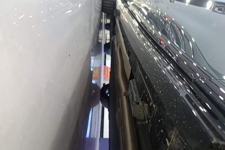 Used BYD Han L 2025 DM-p Four-Wheel-Drive LiDAR Flagship Model Right Side Sill