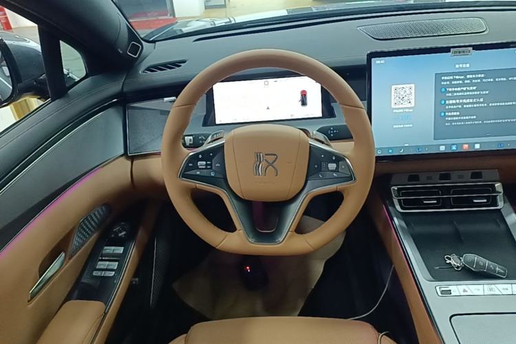 Used BYD Han L 2025 EV 701KM LiDAR Deluxe Edition Steering Wheel