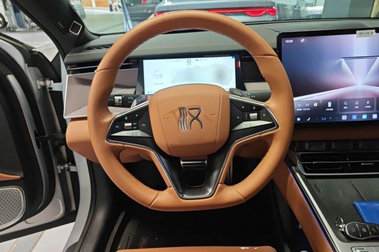Used BYD Han L 2025 EV Four-Wheel Drive LiDAR Flagship Model Steering Wheel