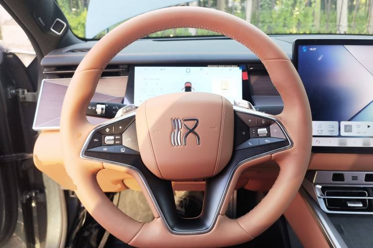 Used BYD Han L 2025 DM-i 200km LiDAR Flagship Model Steering Wheel