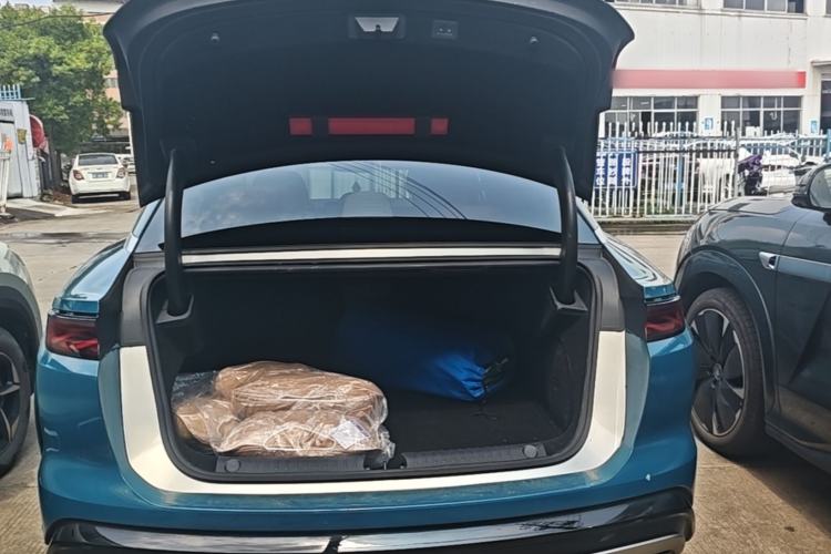 Used BYD Han L 2025 EV Four-Wheel Drive LiDAR Flagship Model Trunk