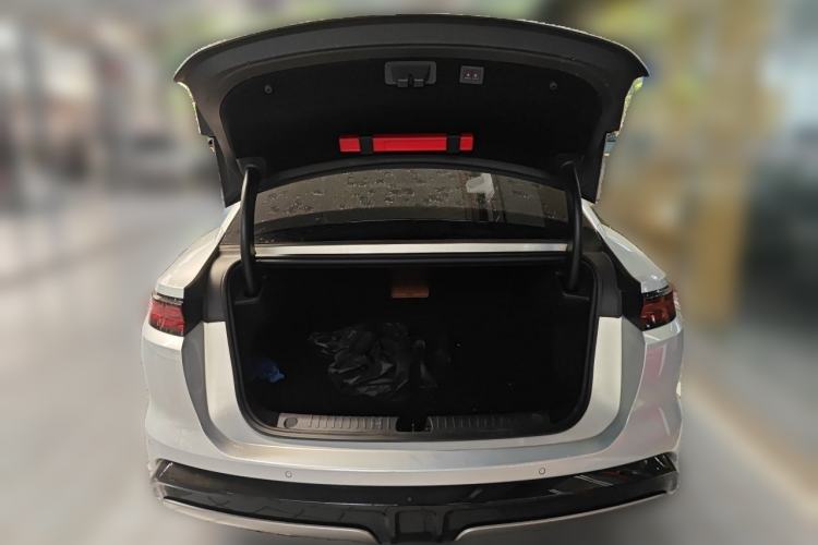 Used BYD Han L 2025 EV Four-Wheel Drive LiDAR Flagship Model Trunk