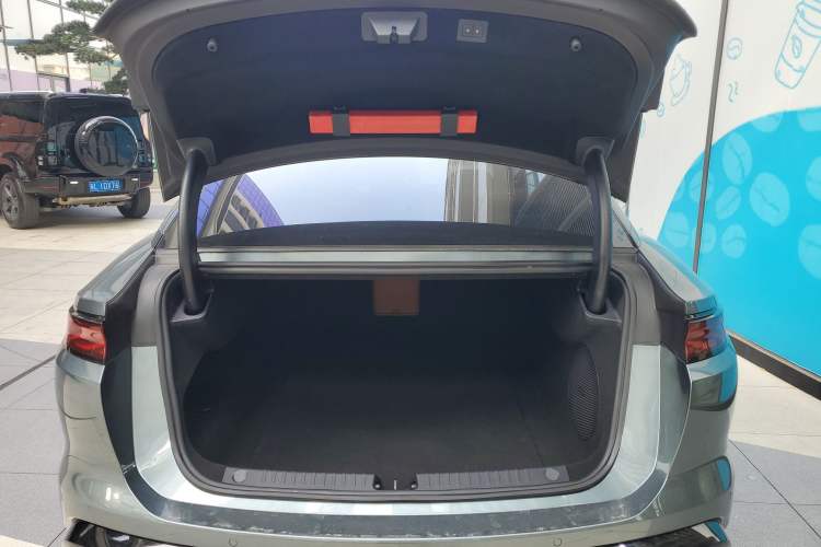 Used BYD Han L 2025 DM-p Four-Wheel-Drive LiDAR Flagship Model Trunk