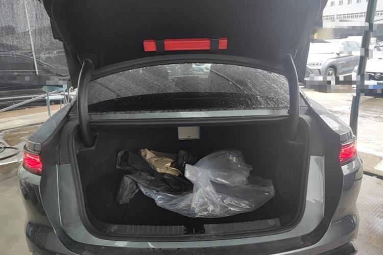 Used BYD Han L 2025 DM-i 200km LiDAR Flagship Model Trunk