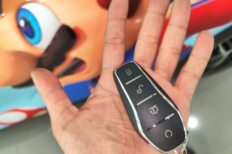 Used BYD Han L 2025 EV Four-Wheel Drive LiDAR Flagship Model Vehicle Key