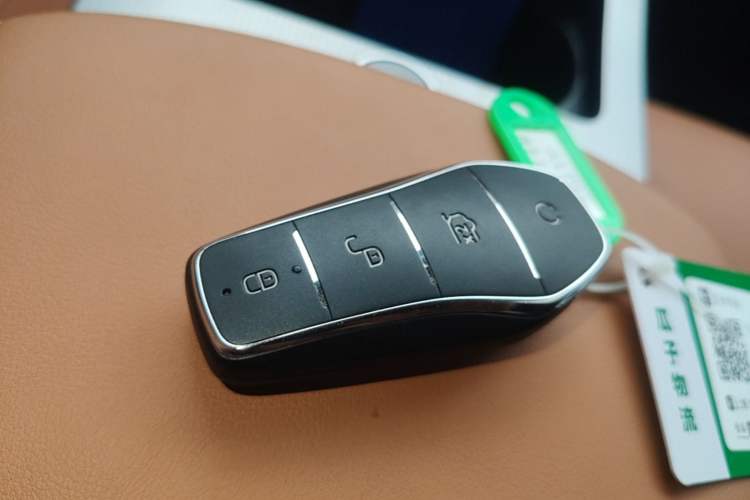 Used BYD Han L 2025 DM-p Four-Wheel-Drive LiDAR Flagship Model Vehicle Key