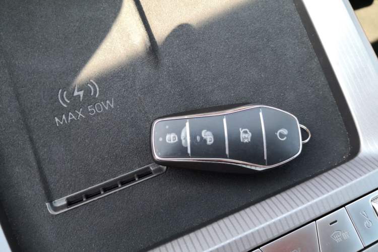 Used BYD Han L 2025 DM-p Four-Wheel-Drive LiDAR Flagship Model Vehicle Key