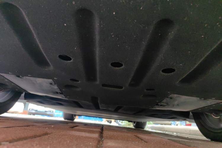 Used BYD Han L 2025 EV 701KM LiDAR Deluxe Edition Chassis Rear