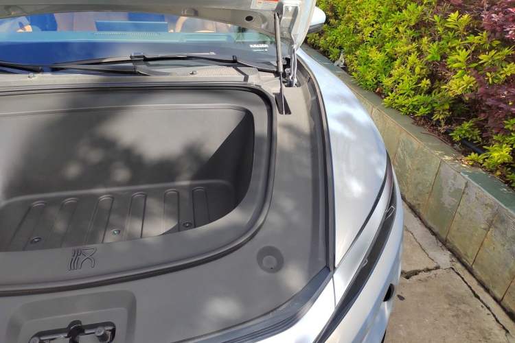 Used BYD Han L 2025 EV Four-Wheel Drive LiDAR Flagship Model Engine Bay Left