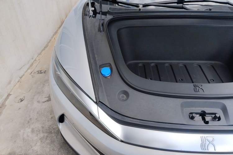 Used BYD Han L 2025 EV Four-Wheel Drive LiDAR Flagship Model Engine Bay Right