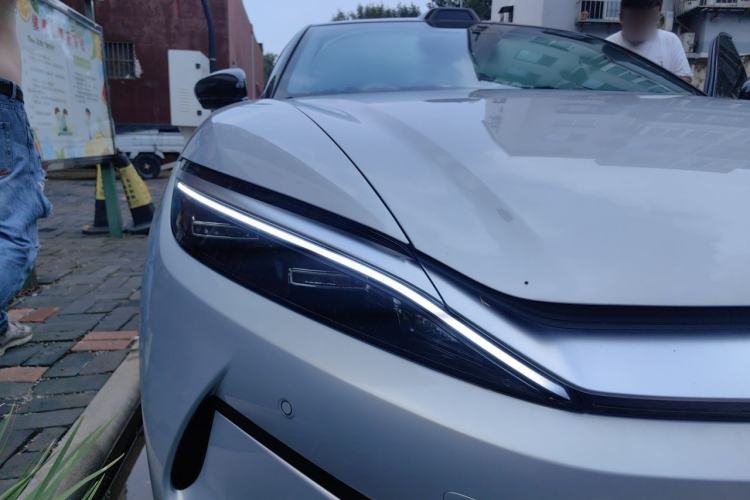 Used BYD Han L 2025 EV 701KM LiDAR Deluxe Edition Right Front Headlight