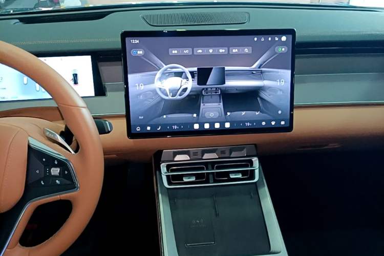 Used BYD Han L 2025 EV 701 km LiDAR Flagship Edition Audio And AC Panel