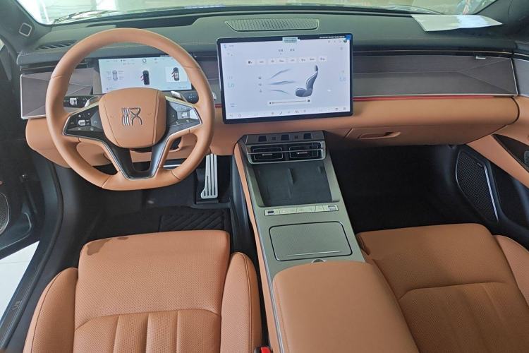 Used BYD Han L 2025 DM-p Four-Wheel-Drive LiDAR Flagship Model Center Console