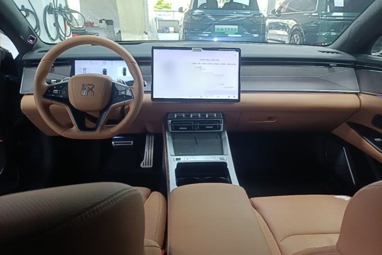Used BYD Han L 2025 DM-p Four-Wheel-Drive LiDAR Flagship Model Center Console