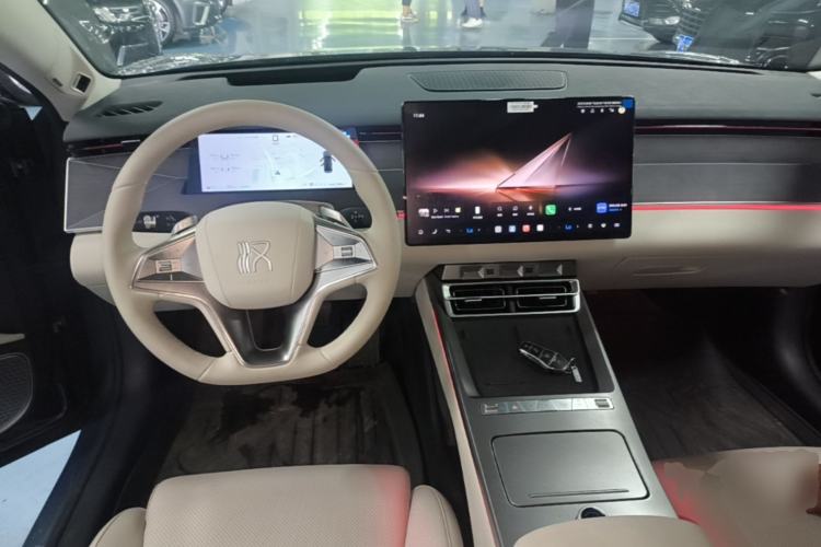 Used BYD Han L 2025 EV 701 km LiDAR Flagship Edition Center Console