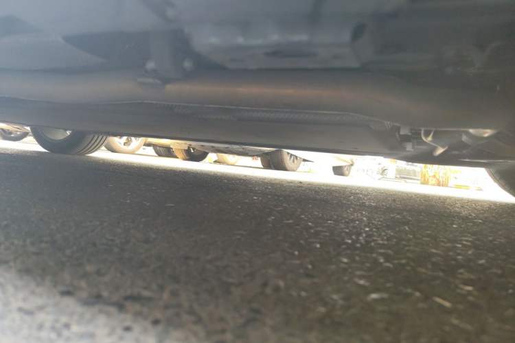 Used BYD Han L 2025 DM-p Four-Wheel-Drive LiDAR Flagship Model Chassis Front Right