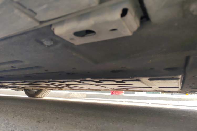 Used BYD Han L 2025 DM-i 200km LiDAR Flagship Model Chassis Rear Left
