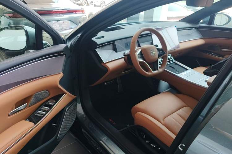 Used BYD Han L 2025 DM-p Four-Wheel-Drive LiDAR Flagship Model Driver Seat