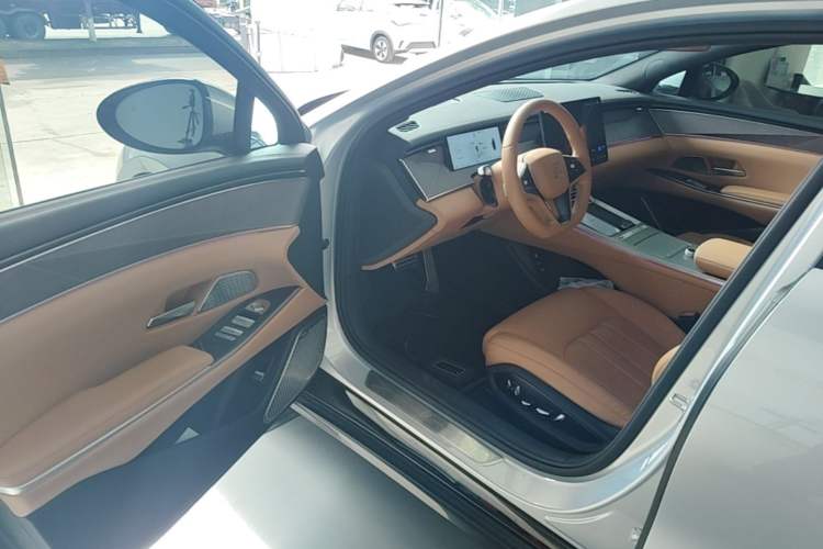 Used BYD Han L 2025 EV Four-Wheel Drive LiDAR Flagship Model Driver Seat