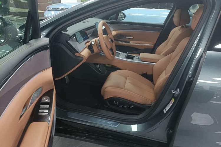 Used BYD Han L 2025 DM-p Four-Wheel-Drive LiDAR Flagship Model Driver Seat
