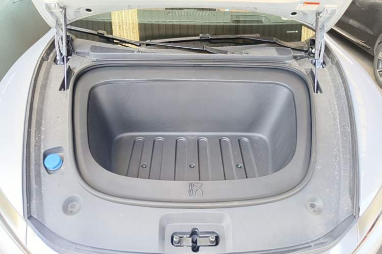 Used BYD Han L 2025 EV Four-Wheel Drive LiDAR Flagship Model Engine Bay