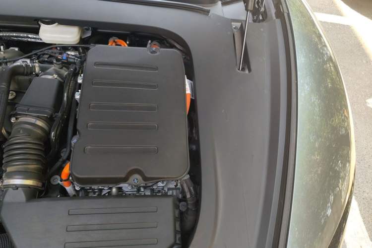 Used BYD Han L 2025 DM-p Four-Wheel-Drive LiDAR Flagship Model Engine Bay Left