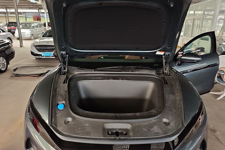 Used BYD Han L 2025 EV 701KM LiDAR Deluxe Edition Engine Bay