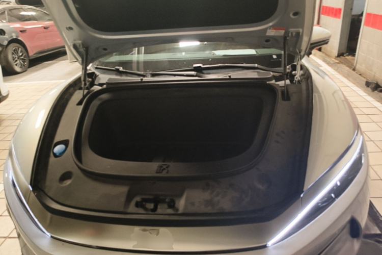 Used BYD Han L 2025 EV Four-Wheel Drive LiDAR Flagship Model Engine Bay