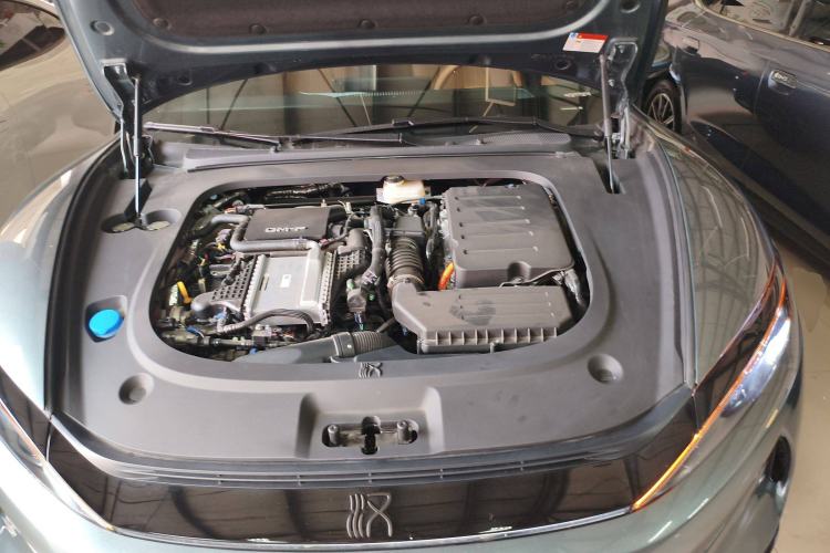 Used BYD Han L 2025 DM-p Four-Wheel-Drive LiDAR Flagship Model Engine Bay