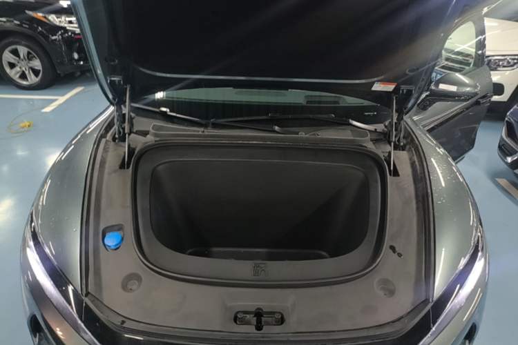 Used BYD Han L 2025 EV 701 km LiDAR Flagship Edition Engine Bay