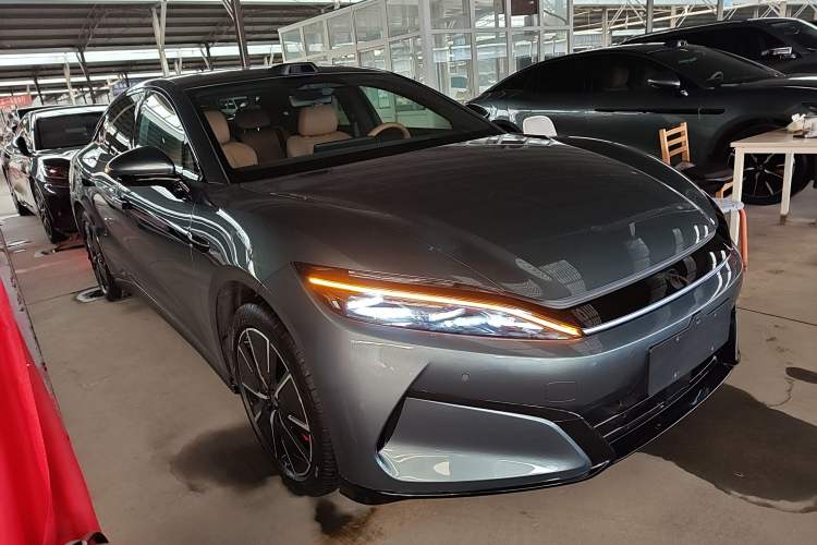 Used BYD Han L 2025 EV 701KM LiDAR Deluxe Edition Exterior 1