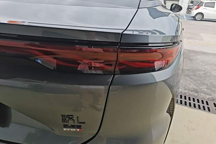 Used BYD Han L 2025 DM-p Four-Wheel-Drive LiDAR Flagship Model Exterior 3
