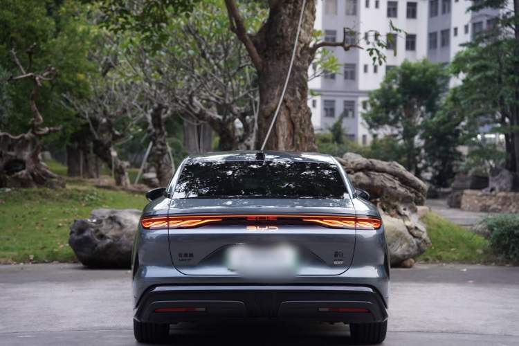 Used BYD Han L 2025 DM-p Four-Wheel-Drive LiDAR Flagship Model Exterior 6