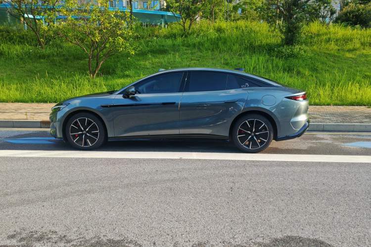 Used BYD Han L 2025 DM-i 200KM LiDAR Luxury Model Exterior 7