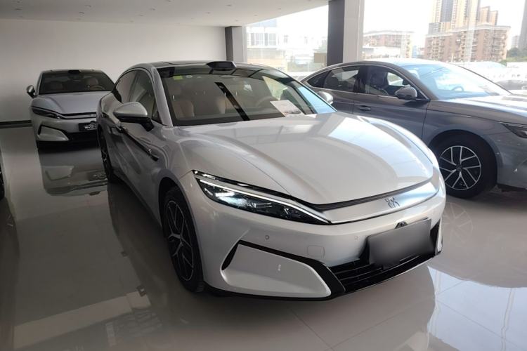 Used BYD Han L 2025 EV Four-Wheel Drive LiDAR Flagship Model Front Right 45 Deg