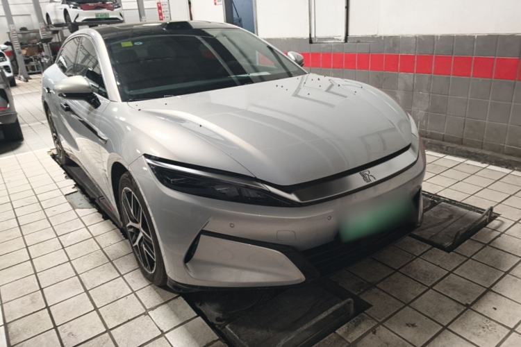 Used BYD Han L 2025 EV Four-Wheel Drive LiDAR Flagship Model Front Right 45 Deg
