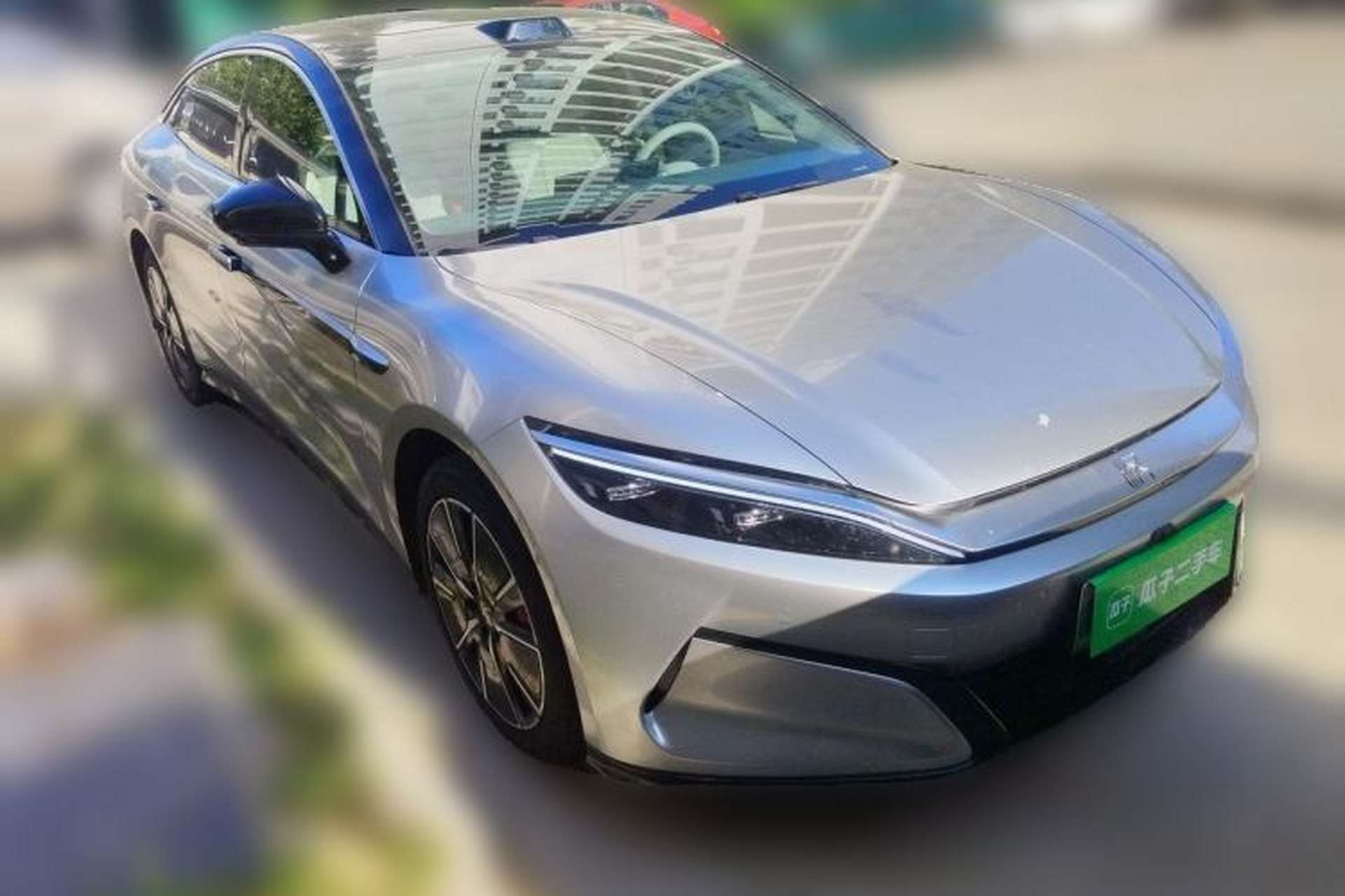 Used BYD Han L 2025 DM-i 200KM LiDAR Luxury Model Front Right 45 Deg