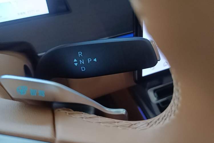 Used BYD Han L 2025 DM-p Four-Wheel-Drive LiDAR Flagship Model Gear Lever