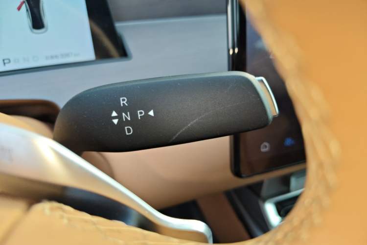 Used BYD Han L 2025 EV Four-Wheel Drive LiDAR Flagship Model Gear Lever