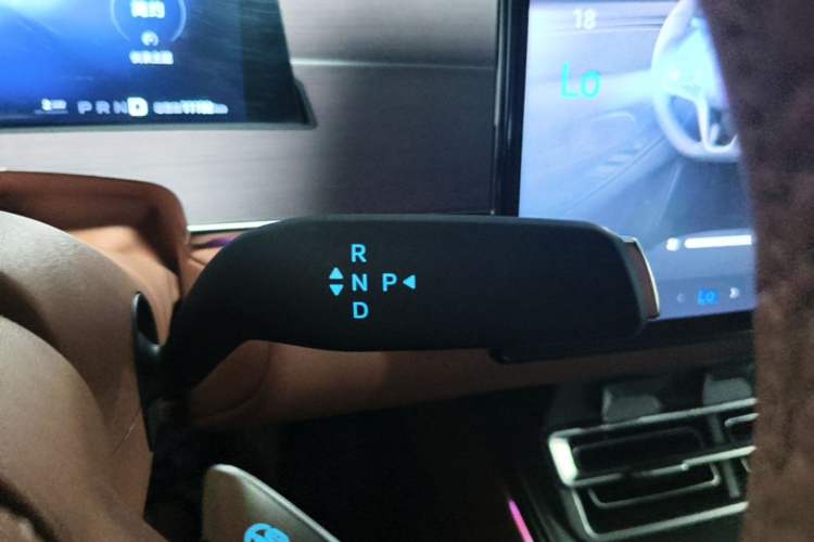 Used BYD Han L 2025 EV Four-Wheel Drive LiDAR Flagship Model Gear Lever