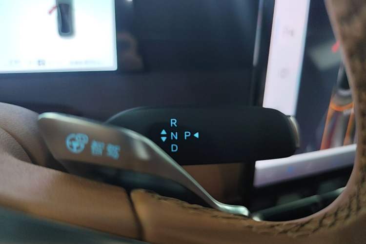 Used BYD Han L 2025 DM-p Four-Wheel-Drive LiDAR Flagship Model Gear Lever