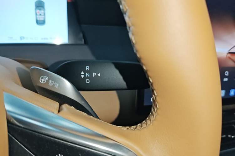 Used BYD Han L 2025 DM-p Four-Wheel-Drive LiDAR Flagship Model Gear Lever