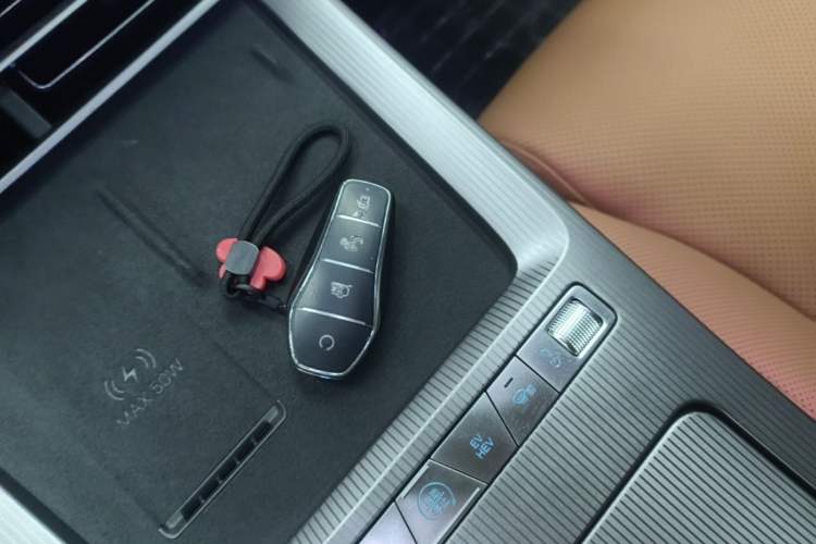 Used BYD Han L 2025 DM-p Four-Wheel-Drive LiDAR Flagship Model Interior 1