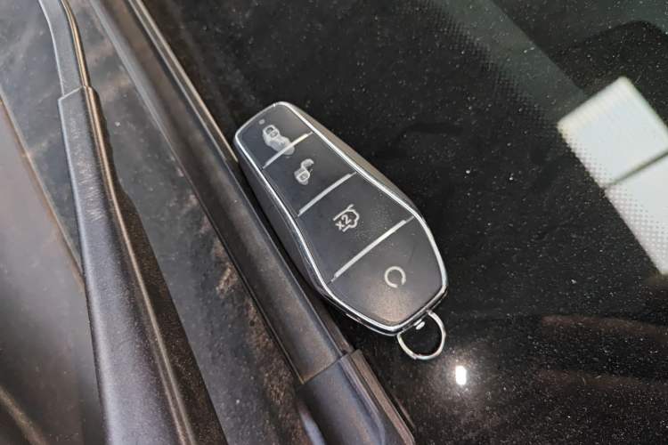 Used BYD Han L 2025 DM-p Four-Wheel-Drive LiDAR Flagship Model Interior 1