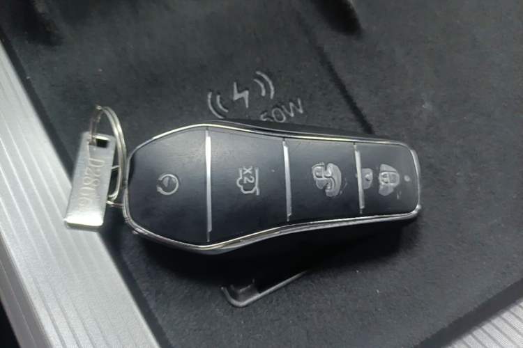 Used BYD Han L 2025 DM-p Four-Wheel-Drive LiDAR Flagship Model Interior 1